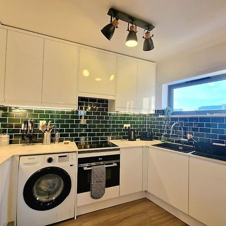 Luxury Station Apartment By Payman Club Cambridge  Exterior photo