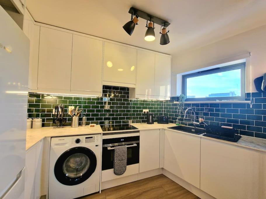 Luxury Station Apartment By Payman Club Cambridge  Exterior photo