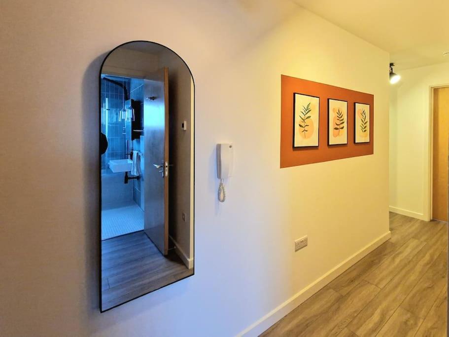 Luxury Station Apartment By Payman Club Cambridge  Exterior photo
